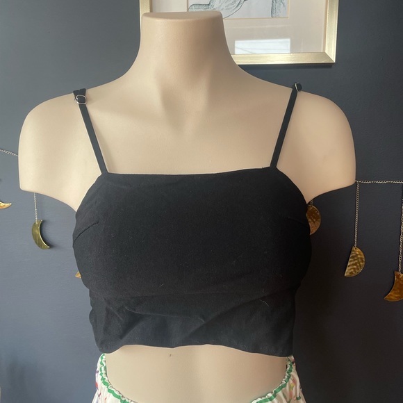 Backless tie top - Picture 3 of 3